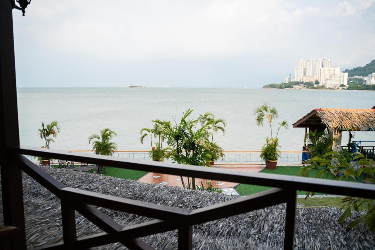Lost Paradise Resort Batu Ferringhi Exterior foto