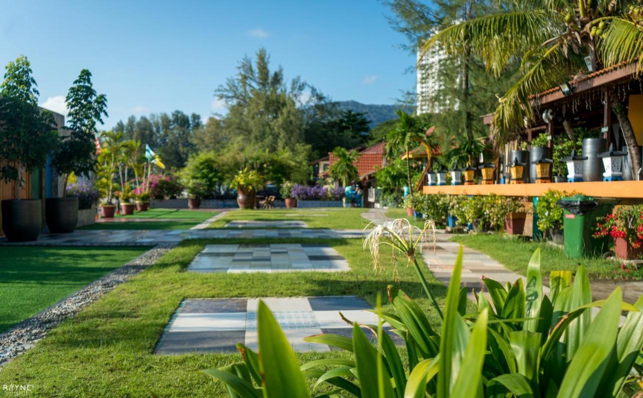 Lost Paradise Resort Batu Ferringhi Exterior foto